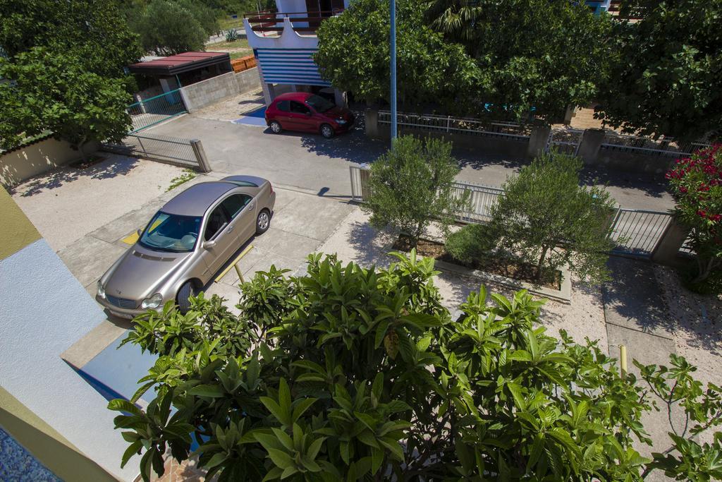 Apartments Zoran Pirovac Buitenkant foto